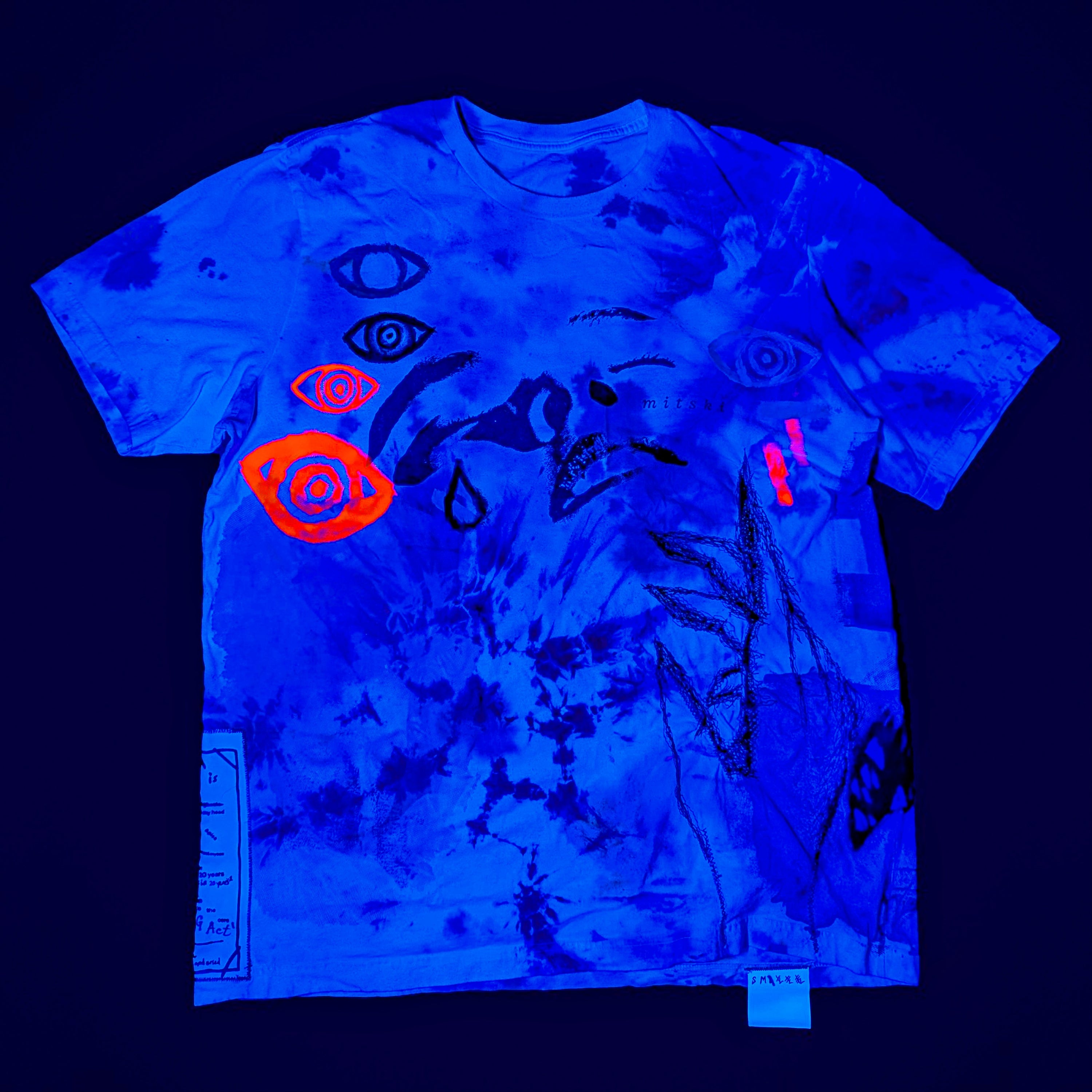 'VANISHING ACT' (L)